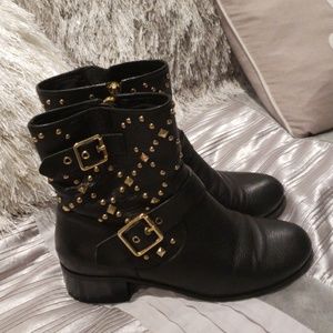 Leather boots